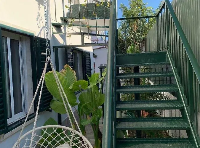 House Blz * Charneca (Setubal)